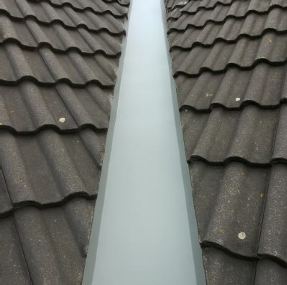 Clear roof valley channel in good condition